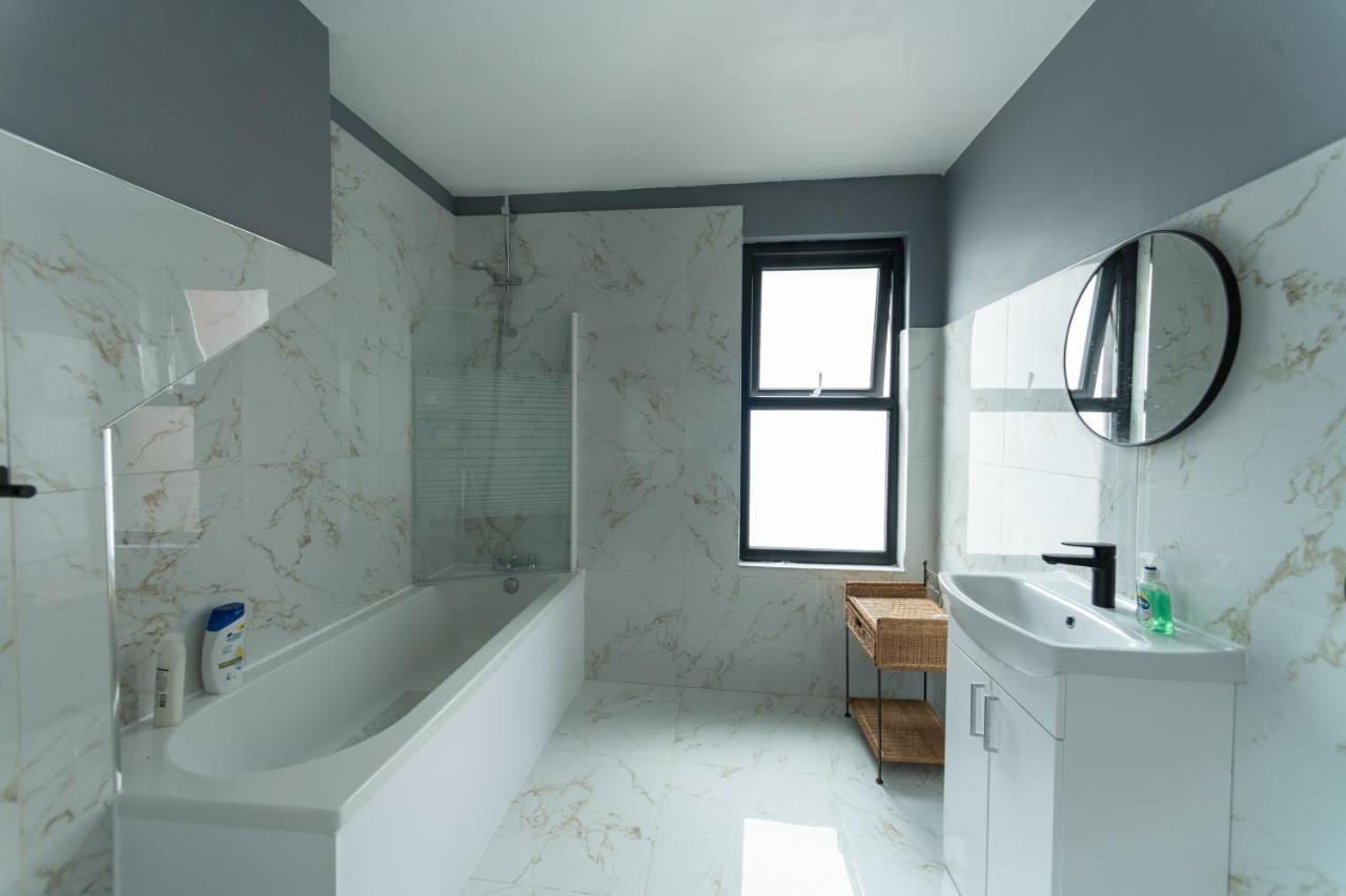 Lovely 2-Bed Apartment In Blackpool Secret House Luaran gambar